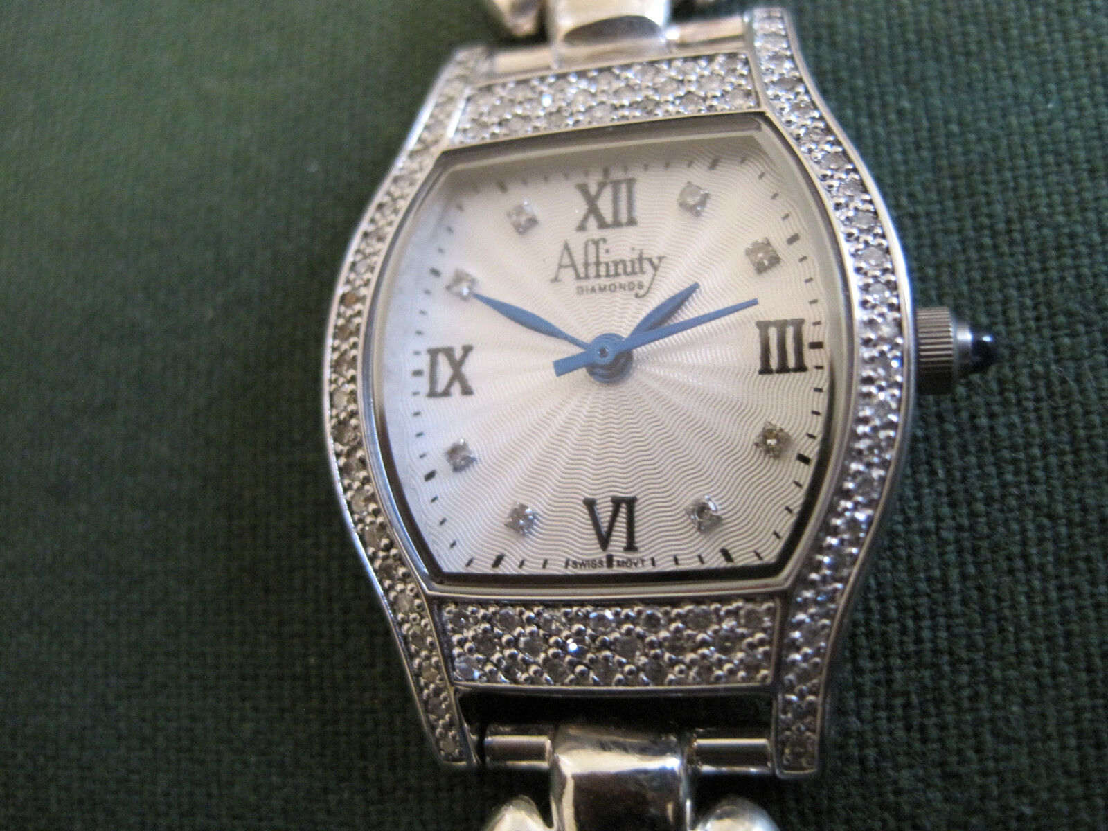#207 ladys sterling silver 96  diamond AFFINITY quartz watch bracelet