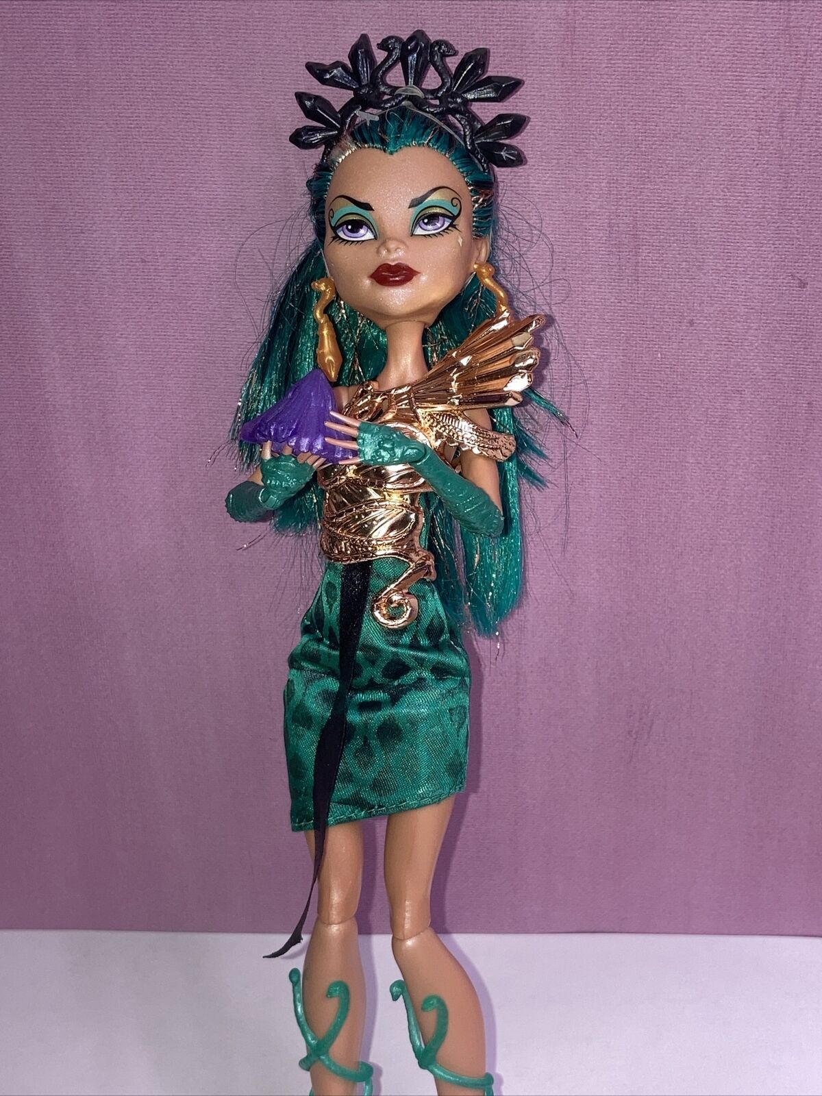 Nefera de nile boo york na caixa doll mattel  Monster high, Monster high  dolls, Monster high characters