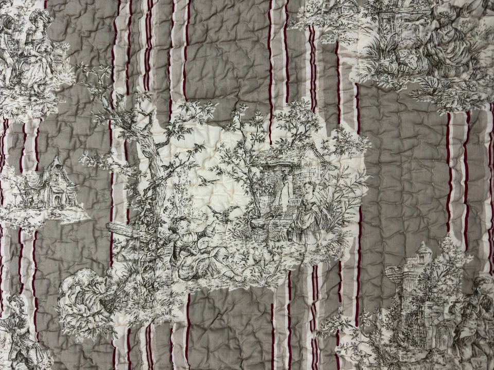 Vintage French Quilt Marinette of St Tropez 64”x62” - Image 3 of 4