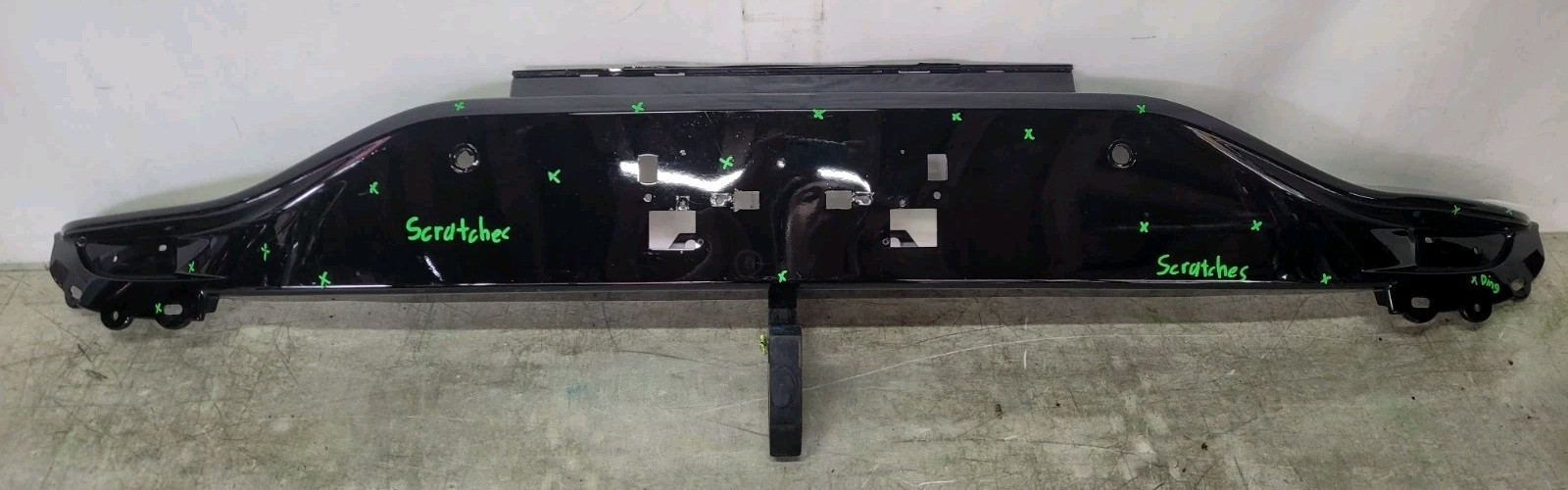 Aston Martin DBX Straight-Six 2021-2024 Rear Lower Bumper