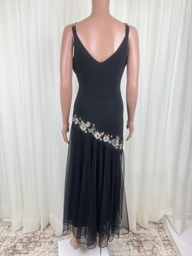 R&M Richards Elegant Black Floral Embroidered & Beaded Dress - Picture 2 of 12