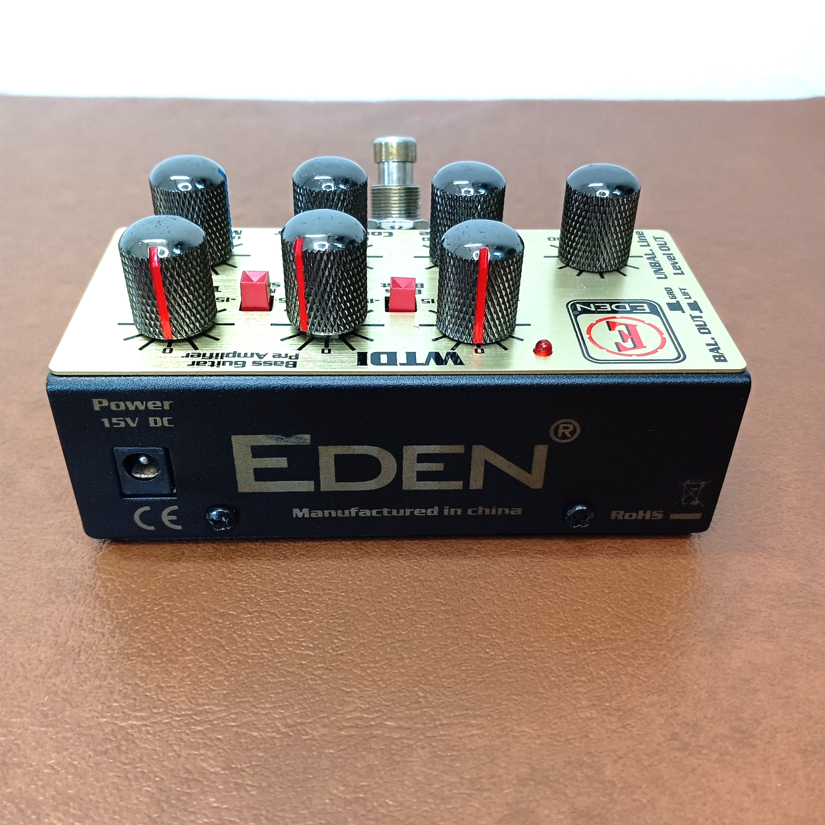 EDEN WTDI World Tour Bass Guitar Preamp Direct DI Box Pedal EQ