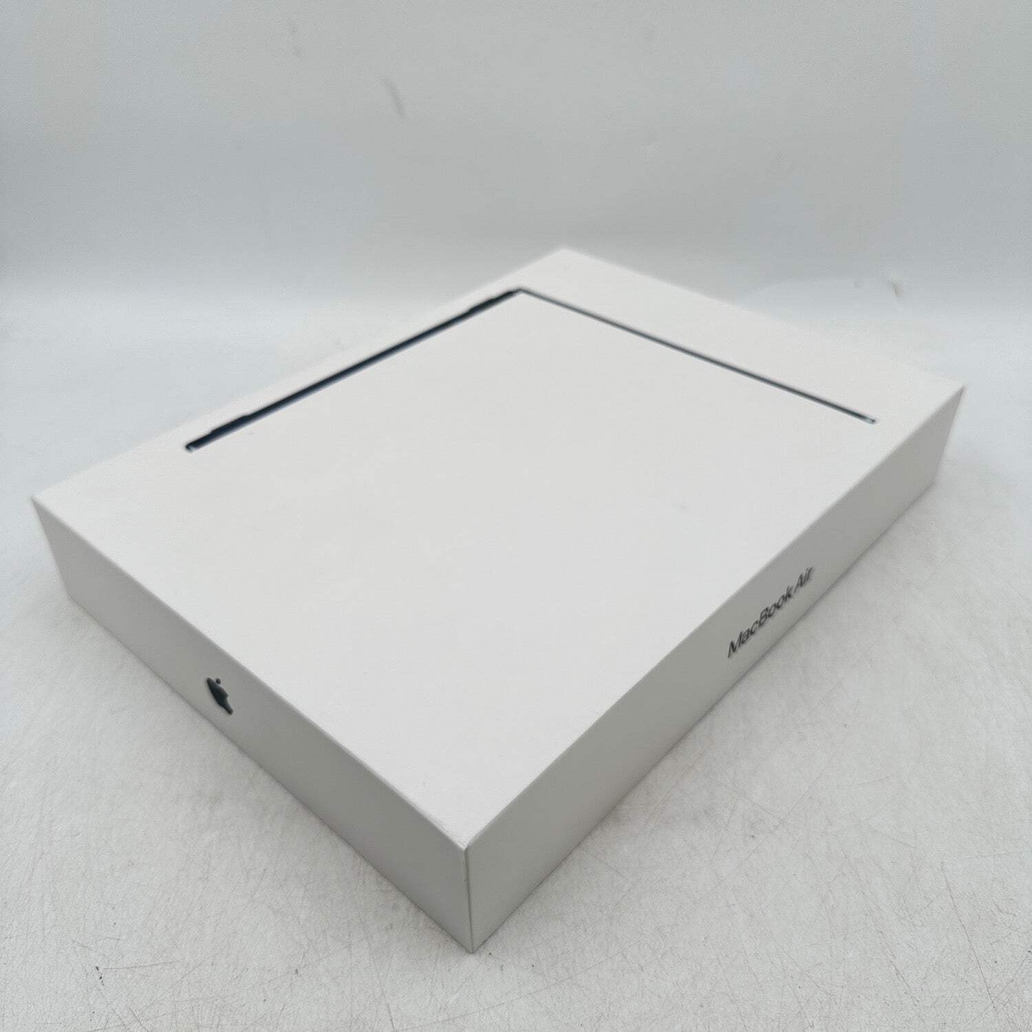 New 2025 Apple MacBook Air 13.3" M4 8C GPU 4.5GHz 16GB RAM 256GB SSD MW123LL/A