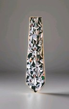 Looney Tunes Bugs Bunny Men's Necktie 1993 Mania 58.9  3.8 Vintage