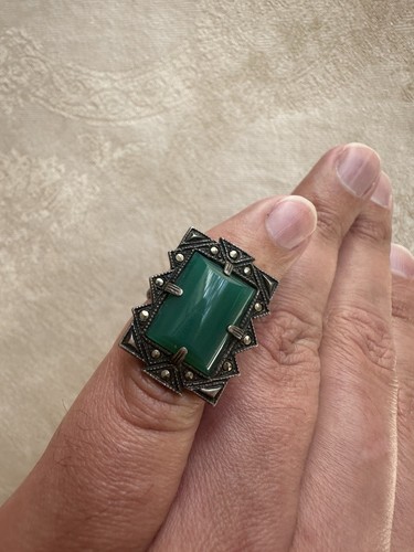 Sterling Art Deco Marcasite Green Stone Ladies Ring - Size 3.5 Estate Jewelry - Picture 9 of 14