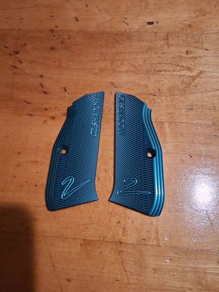 Paneles de agarre de aluminio CZ OEM Shadow 2 LARGOS, sombra estándar 2s  Foto 2 de 4