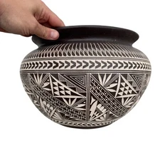 Signed A. Aragon Acoma, NM Pottery 1993 12”w 10”h Native American Olla? Jug Pot