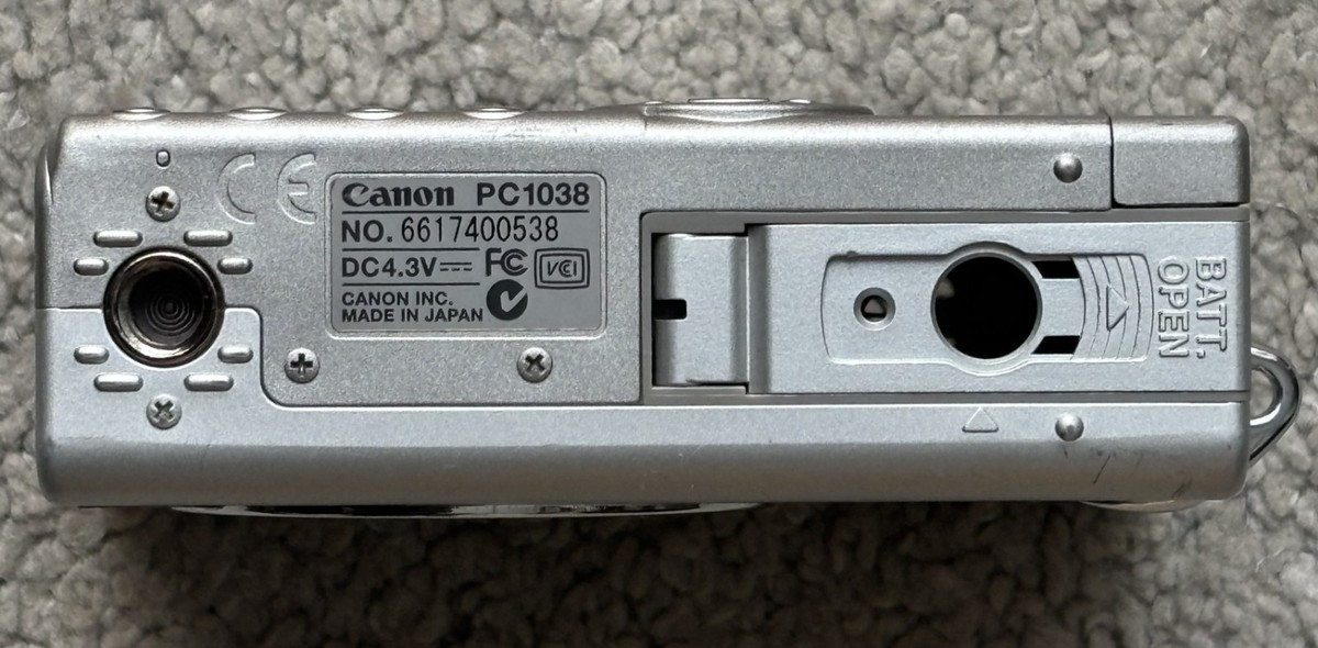 Canon PowerShot S400 IXUS 400 IXY DIGITAL 400 CCD TESTED BOXED