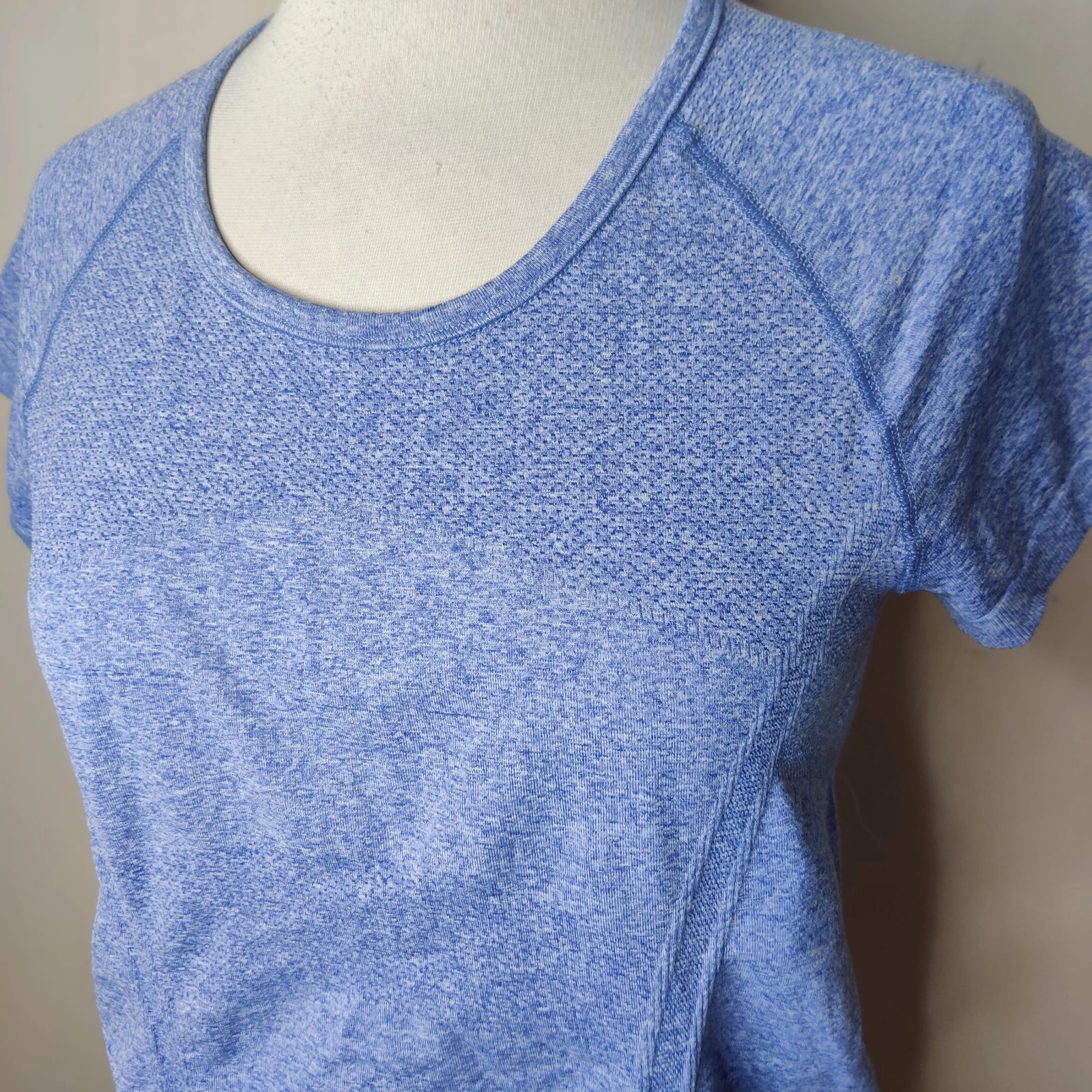 athleta fast track ruched short sleeve shirt