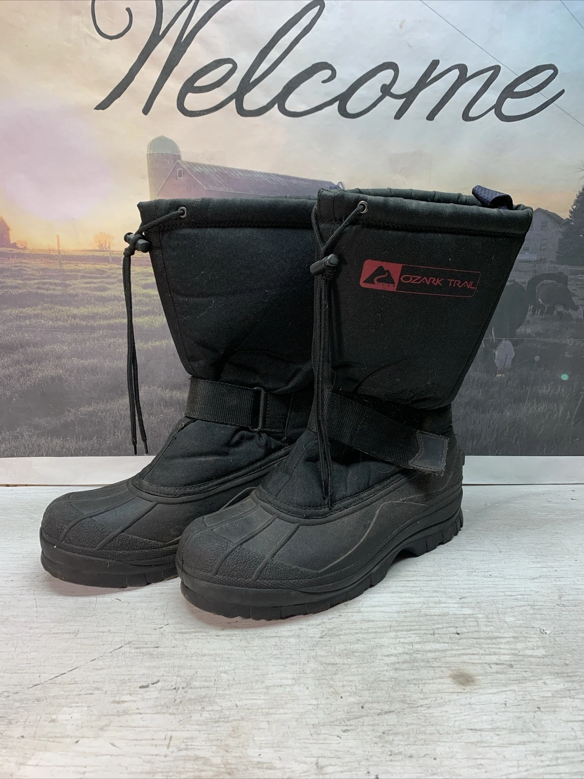 Vintage Used Men's Size 12 Ozark Trail Black Snow Boots