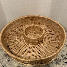 Beige Wicker/Rattan Woven Chip and Dip Basket 17”