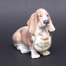 Figurine porcelaine Royal Copenhagen Basset Hound Dog 1998 année H 4,6 au Dan...
