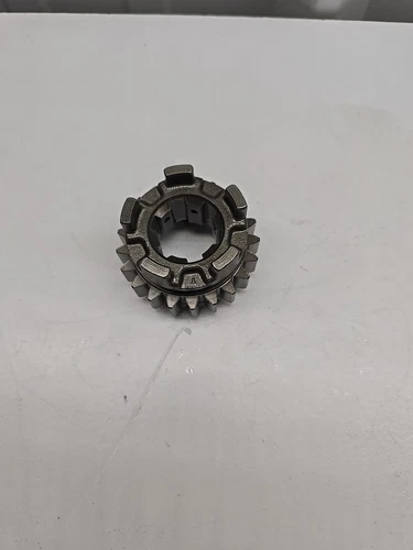 GEAR, 4TH DRIVEN (NT:21)