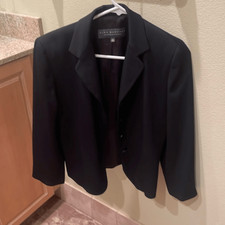 Alex Garfield works black blazer with four buttons