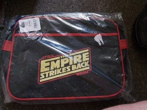 STAR WARS THE EMPIRE STRIKES BACK MESSENGER BAG BRAND NEW DISNEY RETRO BAG HALF