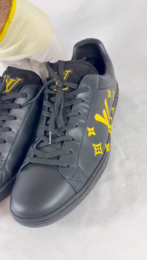 LOUIS VUITTON Black Leather Luxembourg Samothrace Men's Sneakers