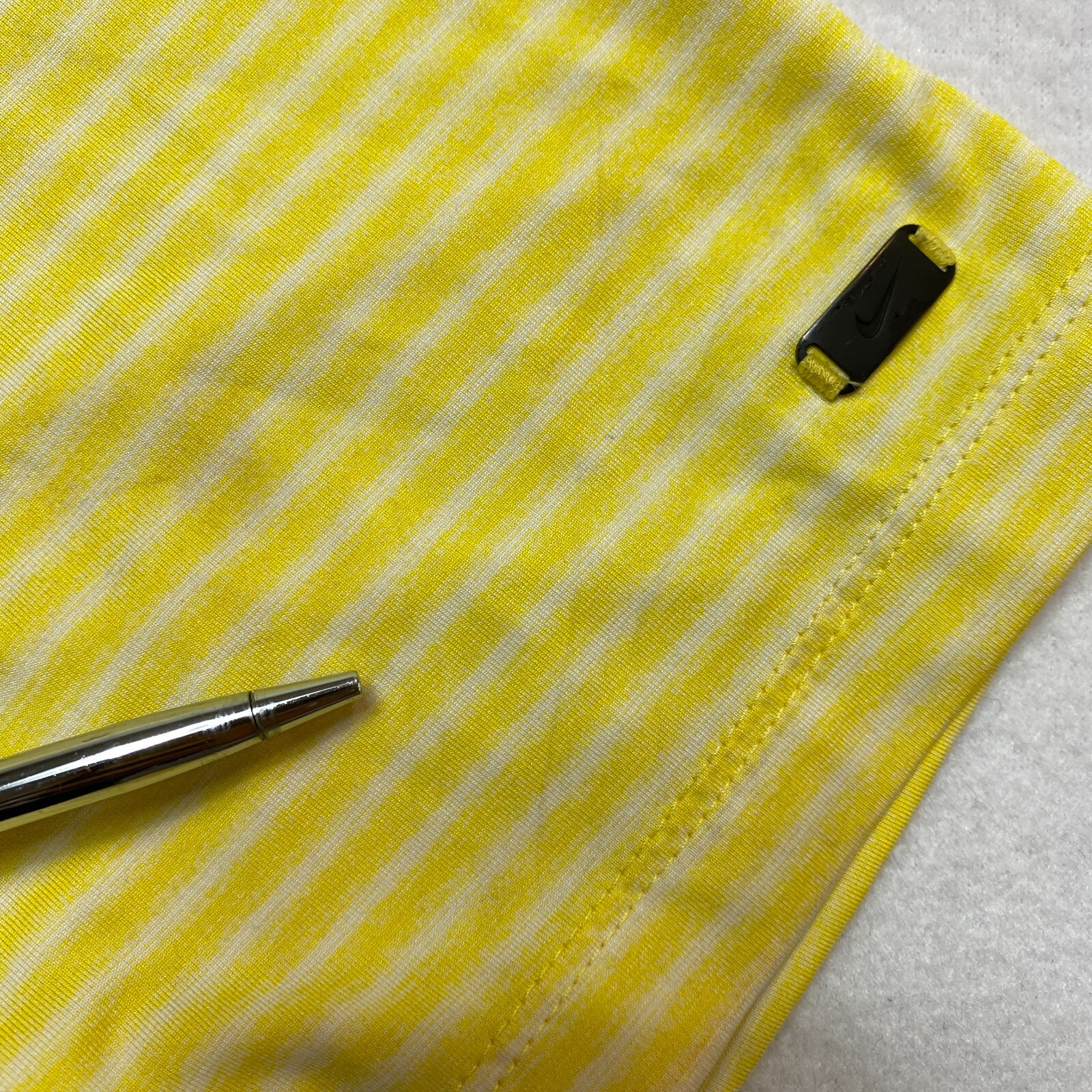 Tiger Woods Nike Polo Shirt Mens XL Yellow Short Sleeve Dri-Fit  thumbnail 4