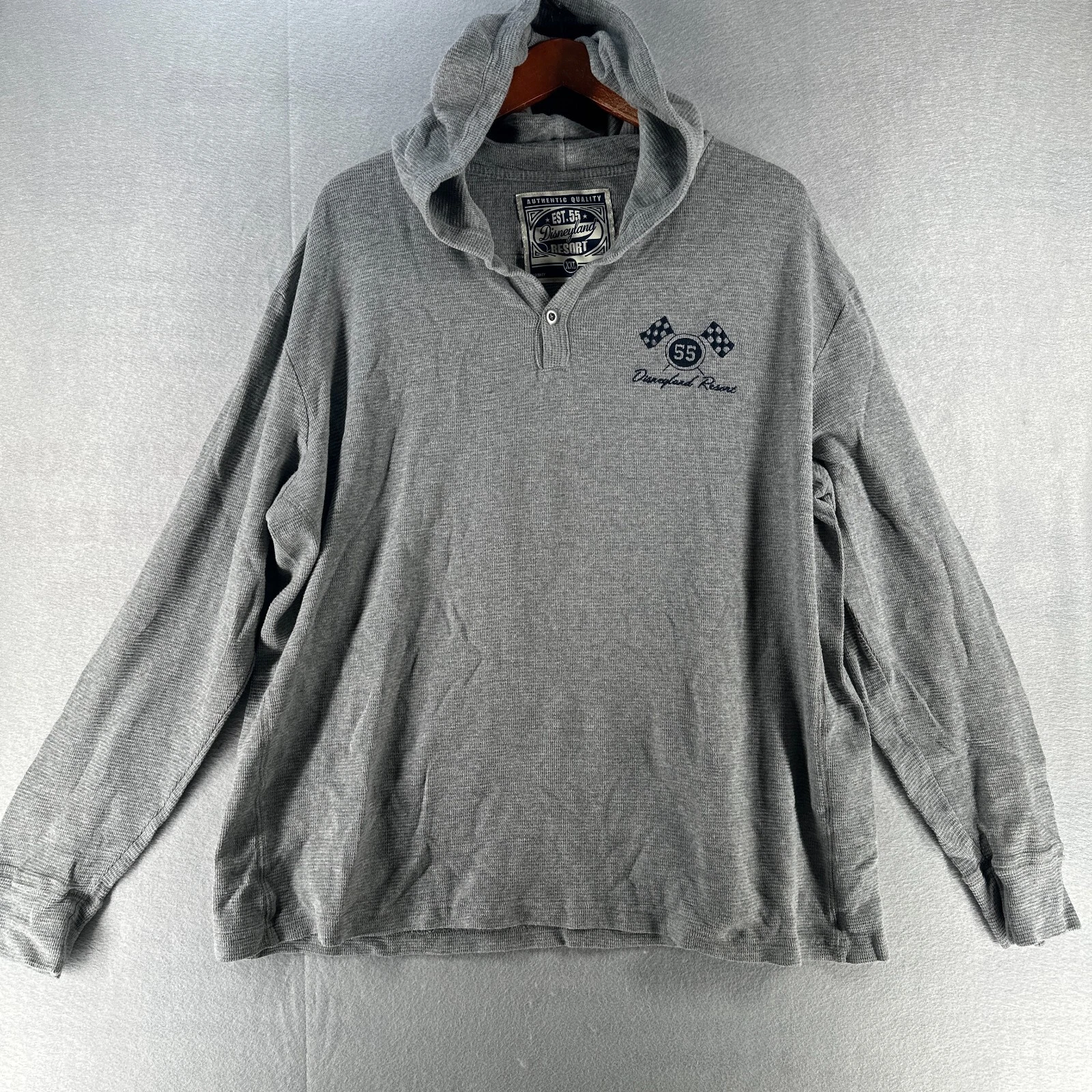 Disney Resort Mens Mickeys Hoodie XXL Gray Speed Shop Waffle Knit Retro Embroide
Opens in a new wind