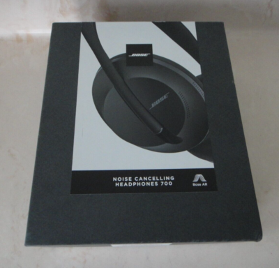 Carry Box ONLY for BOSE Noise Cancelling 700 Over Ear Carry Box ONLY for BOSE Noise Cancelling 700 Over Ear
