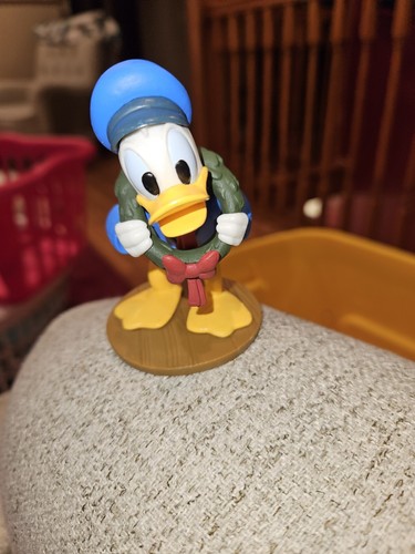 Beautiful mickeys christmas wreath