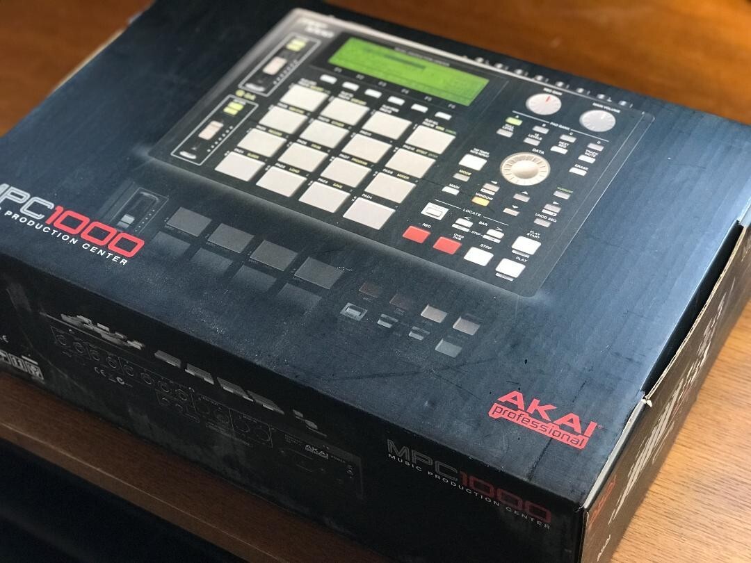 i*n様 AKAI MPC1000 Black JJOS3.12導入済み 動作確 AKAI professional MPC1000 Black Sampler Sequencer Japan Excellent