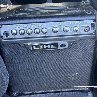 Line 6 Spider III 15 15W Modeling Combo Amp 1x8 4-Ch 4 Ohm Practice