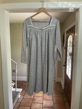 Eileen West Blue Floral 100 Cotton Nightgown Women s Size Medium