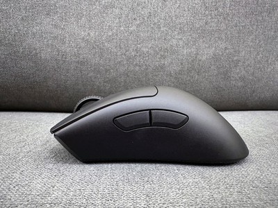 Razer DeathAdder V3 Pro Wireless Gaming Mouse with 8k polling dongle