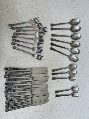 31 PIECE~VINTAGE INTERPUR FLORENZ PETAL FLORAL JAPAN STAINLESS FLATWARE~~CLEAN!!