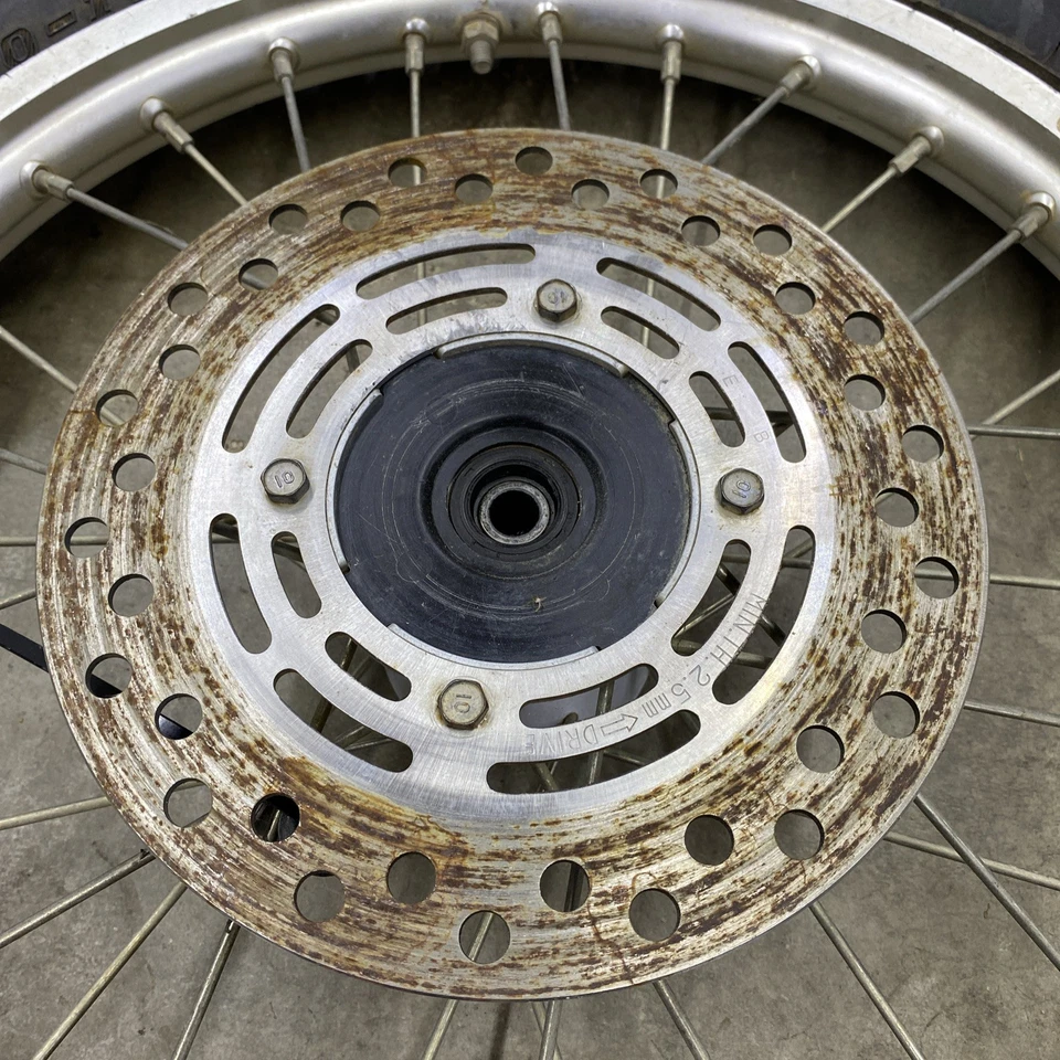 ✅ RUEDA DELANTERA COMPLETA CR85 LLANTA 17" ORIGINAL OEM HONDA CR 80 85 R B (1996-2008) Foto 4 de 4