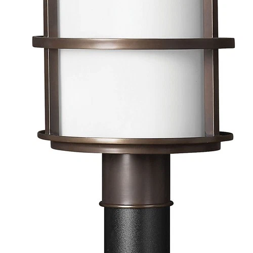 Hinkley Lighting H1901 Saturn 120v 1 Light 21.75" Tall Post Light - Stainless - Picture 5 of 6