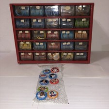 1984 Fun Foods Baseball 581 Button Pin Set in Collection Case. Rare Collection