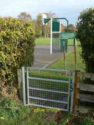 Photo 6x4 Footpath gate at Willowbrook Primary School Keyworth The footpa c2011