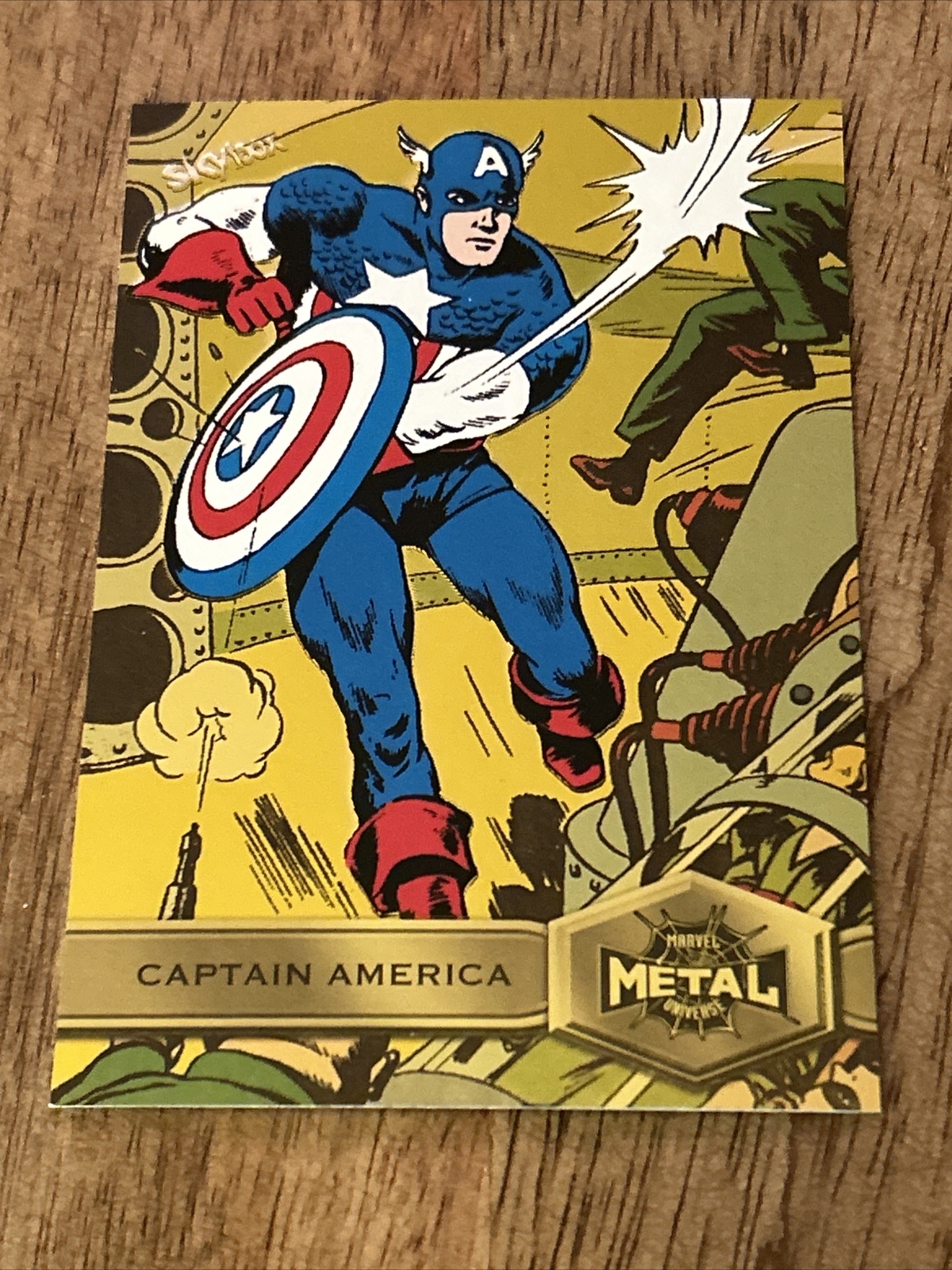2022 Metal Universe Spider-Man Gold Light FX #116 High Series CAPTAIN AMERICA