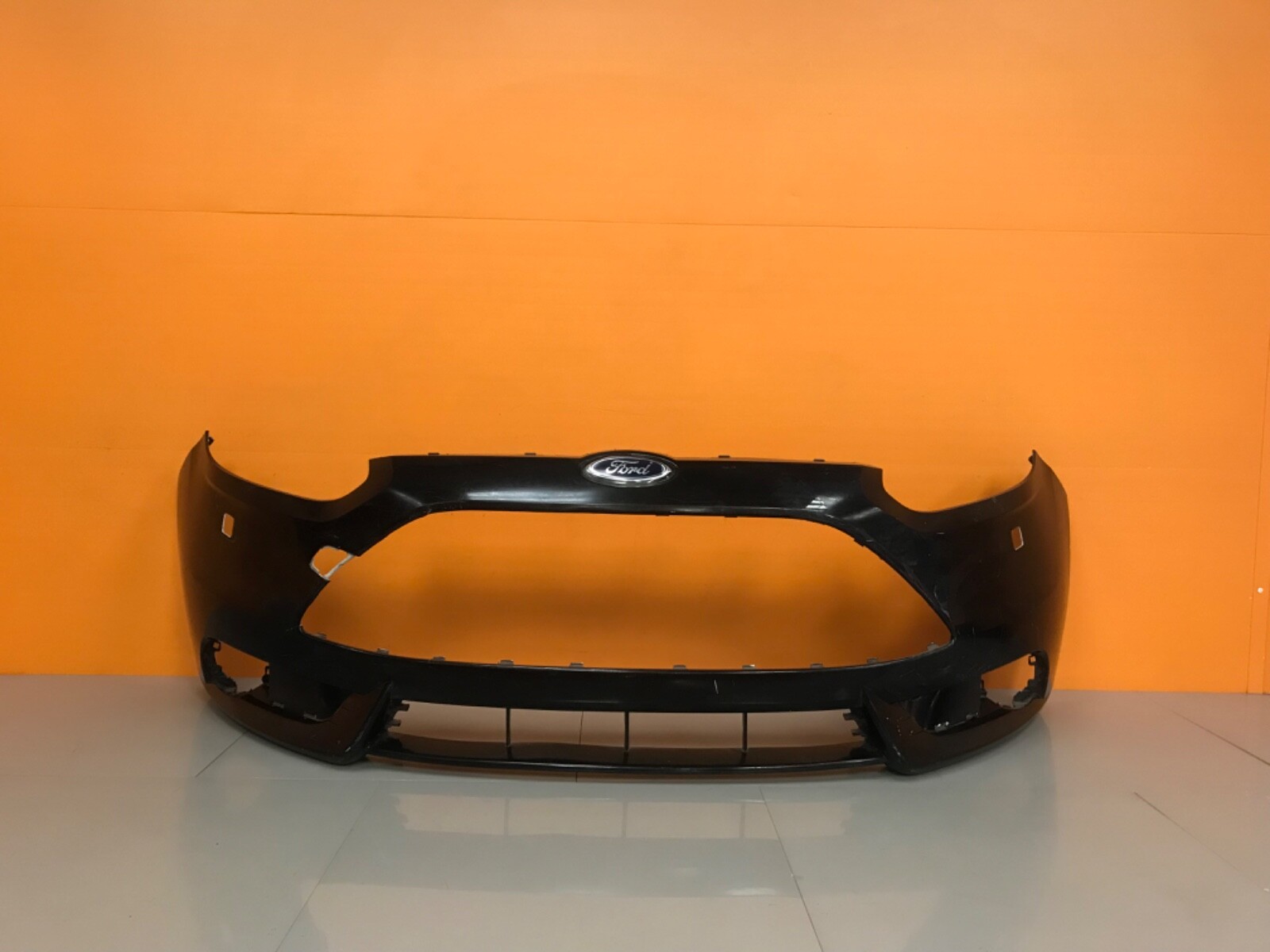 +Ford focus st 2011- 14 genuine FRONT BUMPER each - Image 7