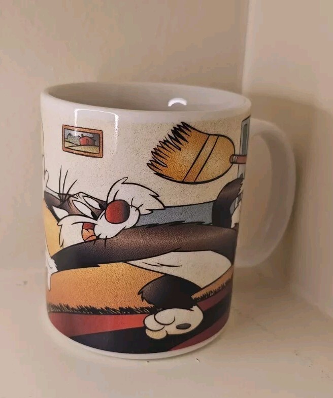 Vintage 1994 Looney Tunes Scorpio Zodiac Sun Sign Mug