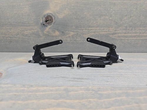 Vintage Kyosho Tracker Rear Arms And Hub Carriers
