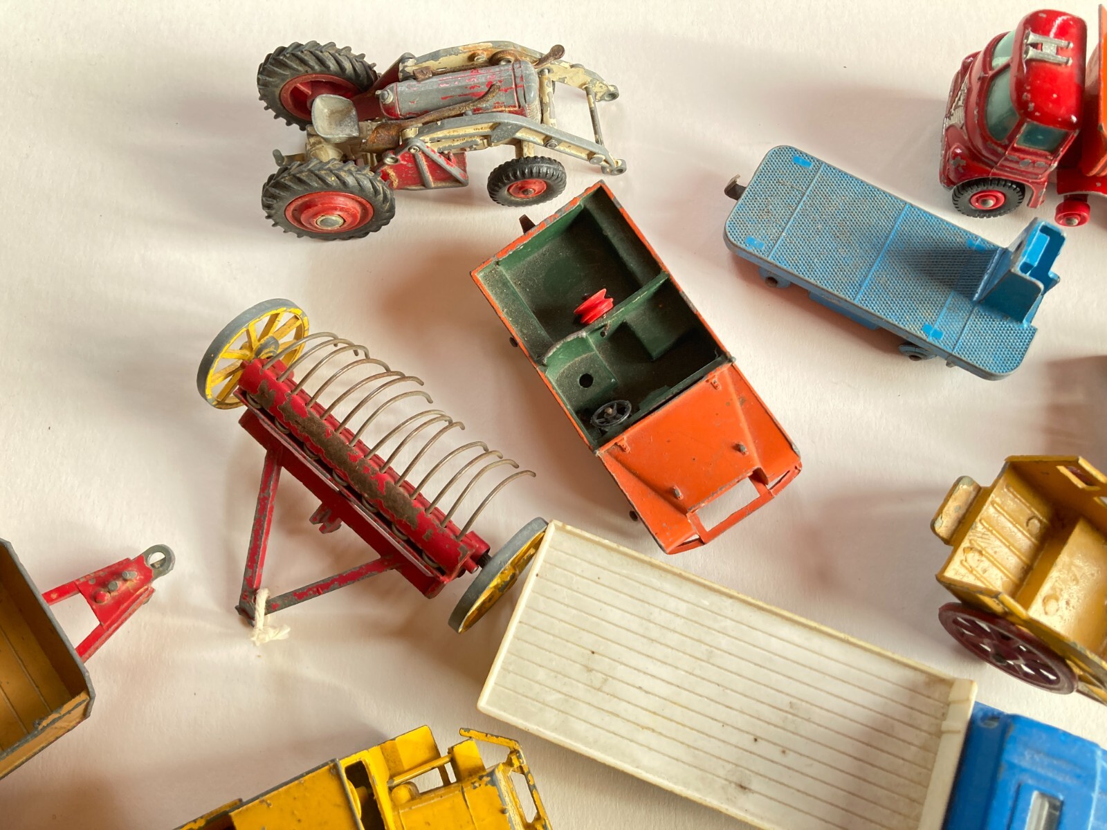 JOB LOT Various Vintage Matchbox & Dinky Toys spare parts or