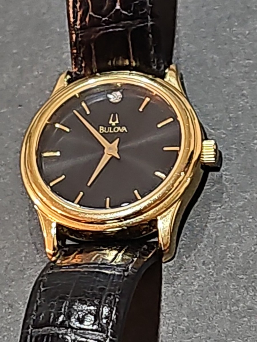 Bulova Swiss Made Women display picture 2