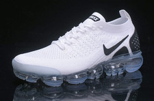 Nike Air VaporMax Flyknit 2 White Black 942842‑103 Men's Air Cushion Sneakers