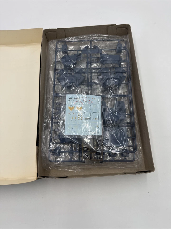 Vintage Revell 1/72 Scale Robotech Defenders Ziyon OPEN BOX - Image 4 of 4