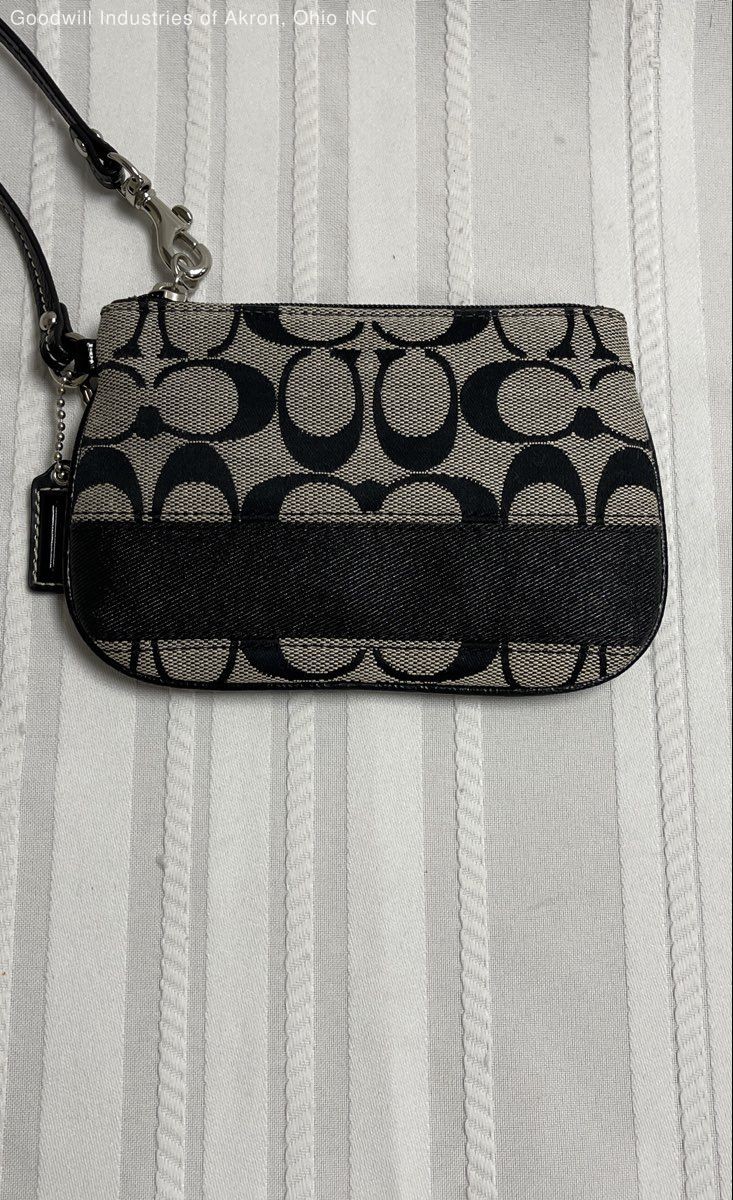 Coach Y2K Black Grey Signature Canvas Wristlet Pouch Silver Hardware COA