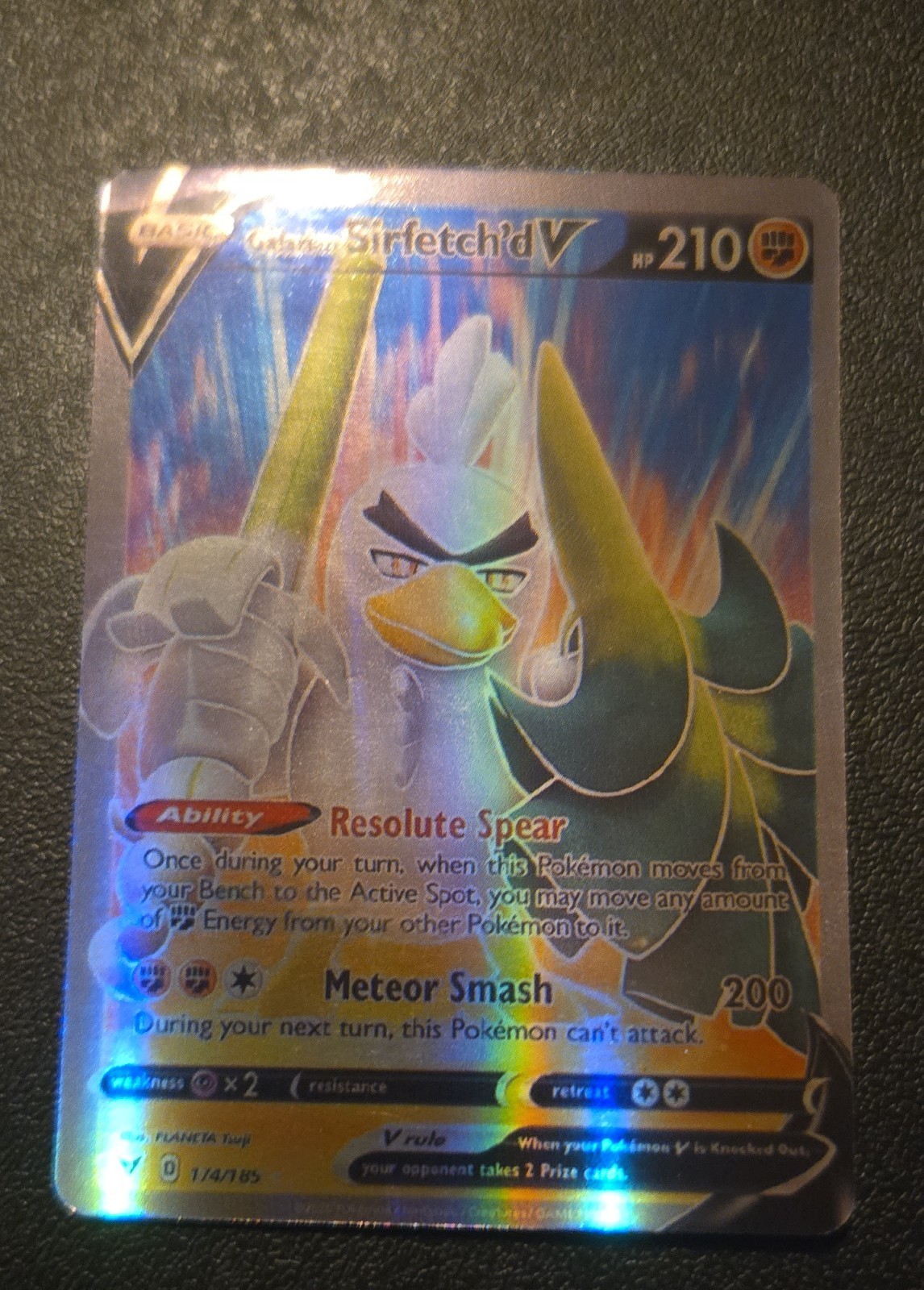 Galarian Sirfetch'd V (Full Art) 174/185 Swsh04: Vivid Voltage Holo
