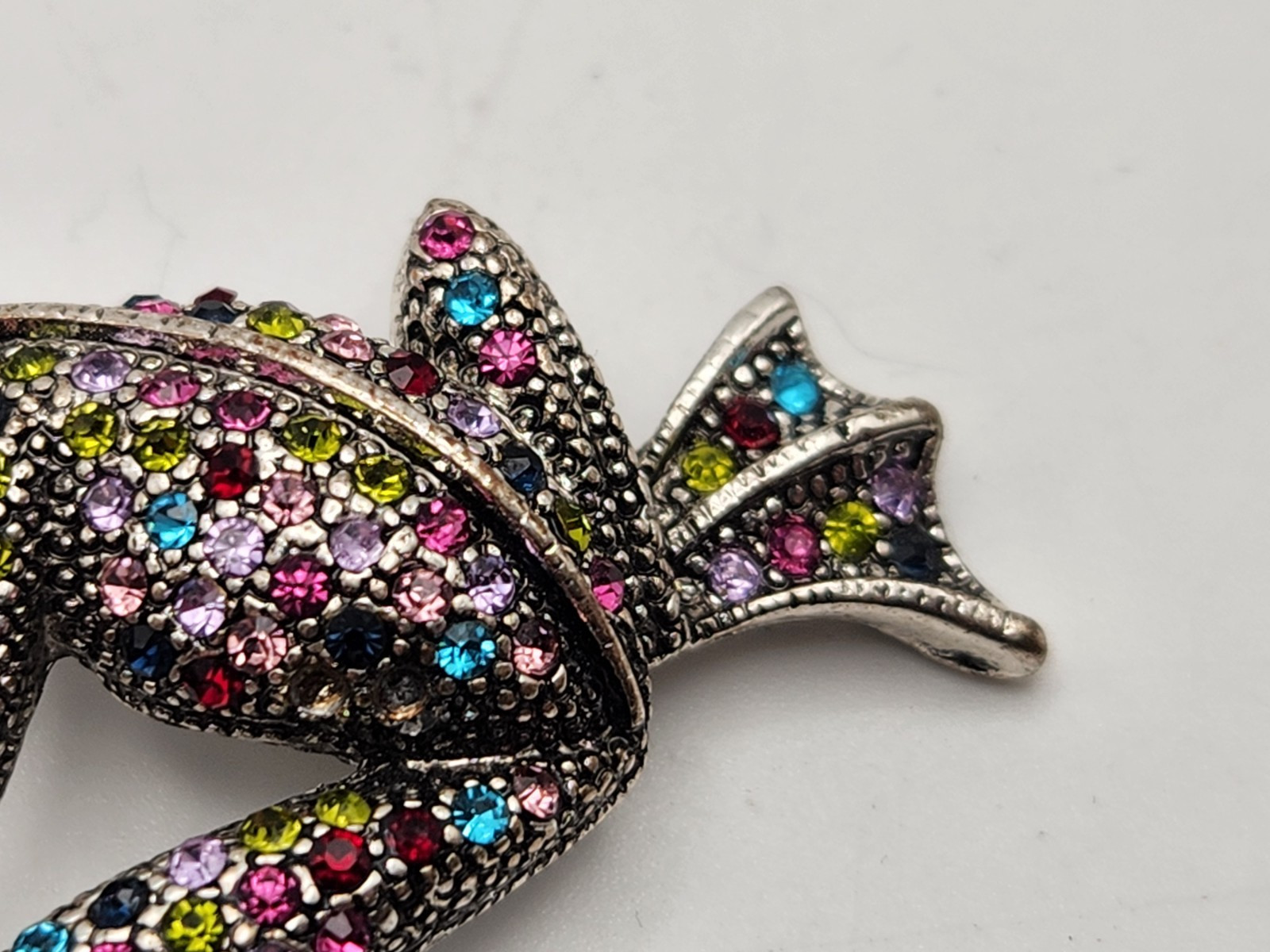 Multicolor Rhinestone Frog Silvertone Brooch Pin … - image 6