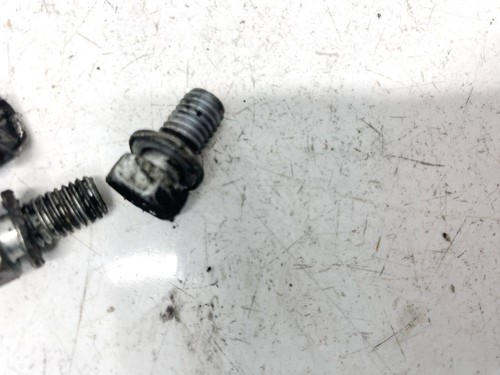 Toyota Avensis 2007 Pressure Plate screw used, Genuine #2282206-17 - Bild 2 von 9