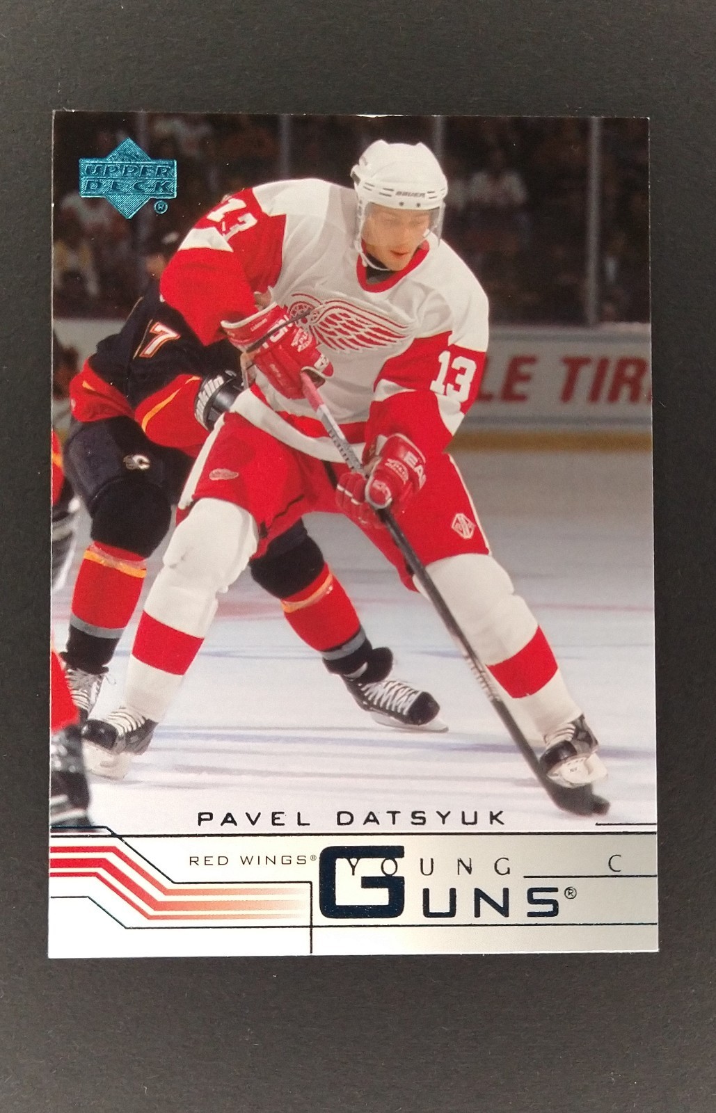 2001-02 Upper Deck - Young Guns Pavel Datsyuk #422 (RC)