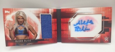 ALEXA BLISS WWE GODESS # 1/5 AUTOGRAPH KISS SHIRT BOOKLET 2017 TOPPS UNDISPUTED
