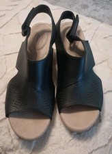 Clarks Lafley Joy Sz 10M Black Perforated Leather Cork Wedge Comfort Sandals