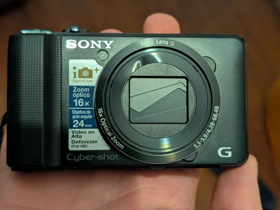 Sony Cyber-shot HX9V (16,2 Megapixel, 16x opt. Zoom), funktioniert prima. - Bild 2 von 4