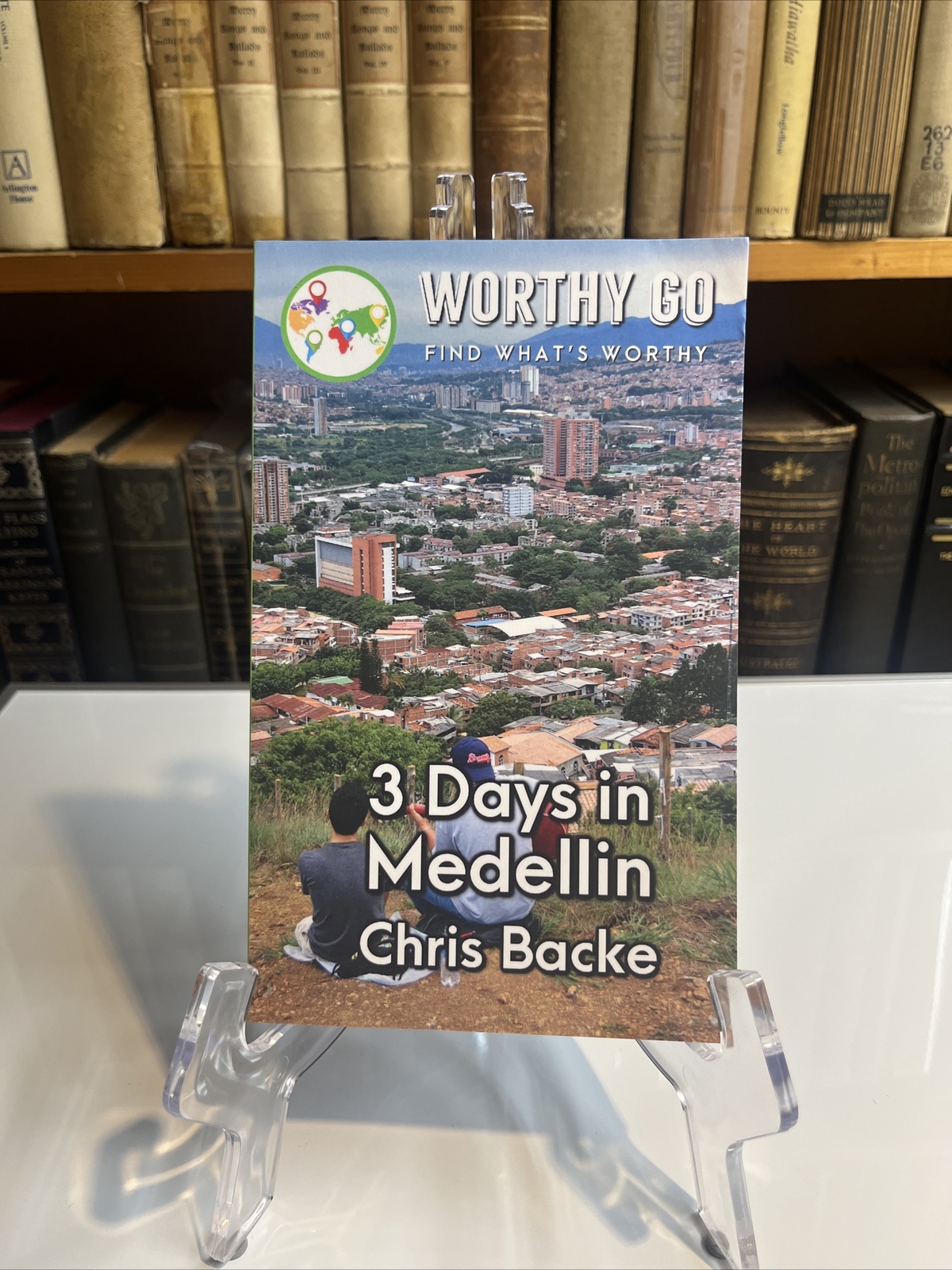 3 Days in Medellin by Chris Backe (2020, Trade Paperback)